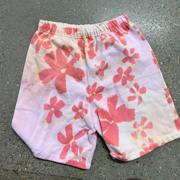 Collina Strada Pink Flower Shorts - Picture 4 of 4